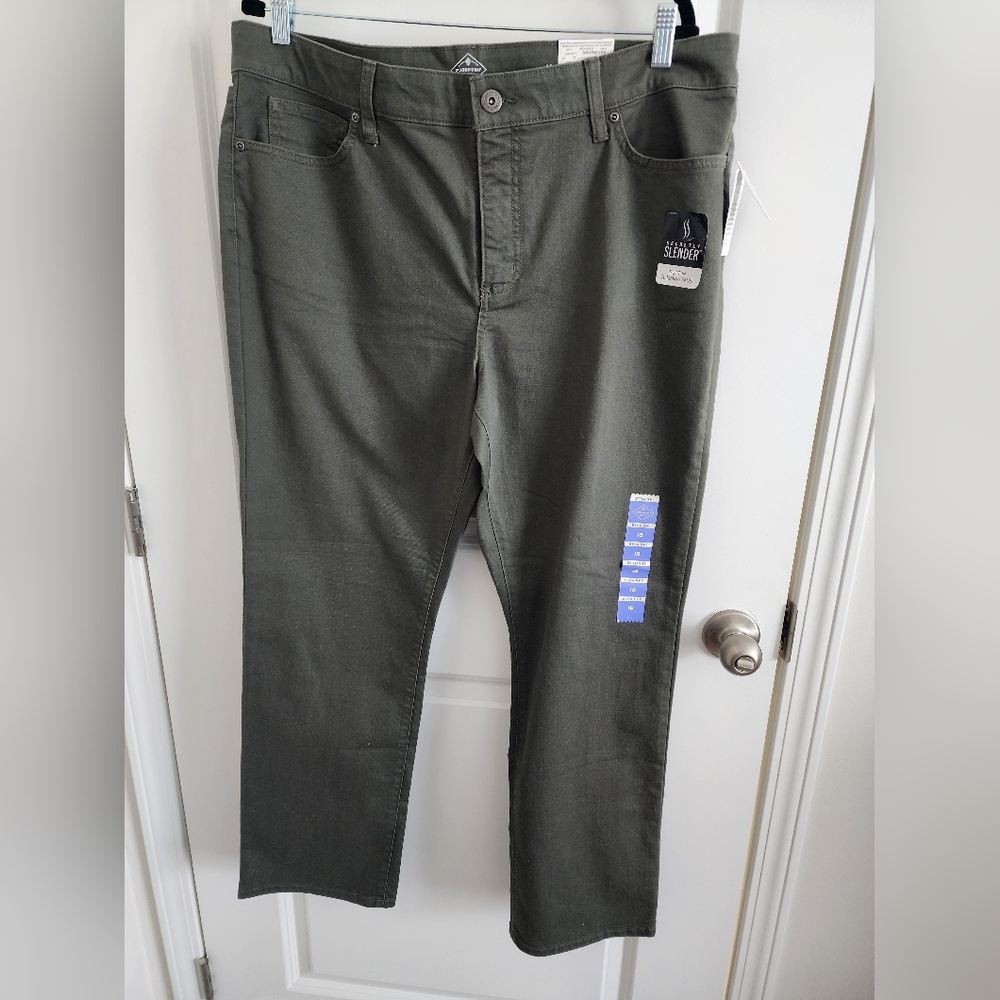 Women's Green Jeans By St. John's Bay. Size 18. NWT.